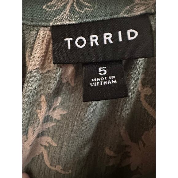 Torrid Women’s Plus Size 5X Green Floral Boho Peasant Blouse Long Sleeve - Picture 4 of 7
